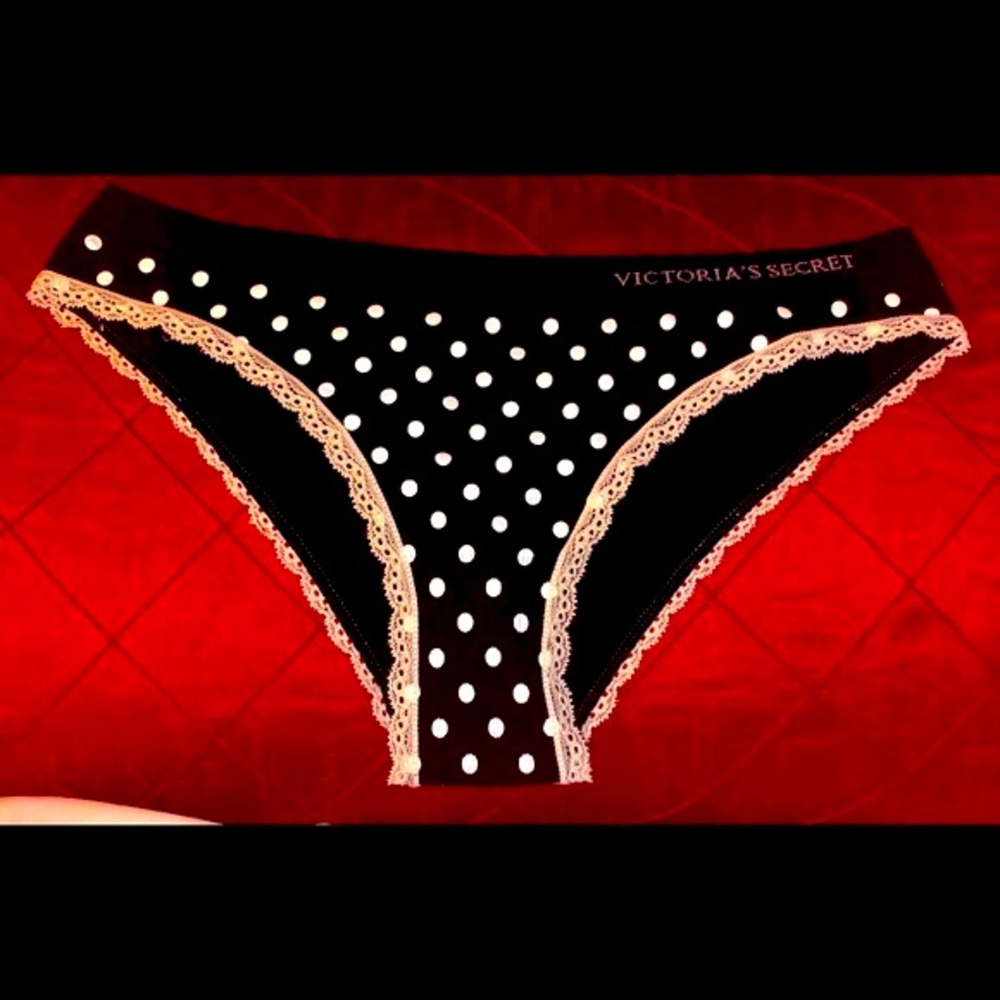 VICTORIA’S SECRET CHEEKINI PANTY BLACK/ WHITE DOTS